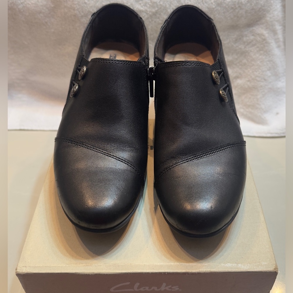 Clarks Emslie Warren Black Leather Shoes Size 8 1/2 M